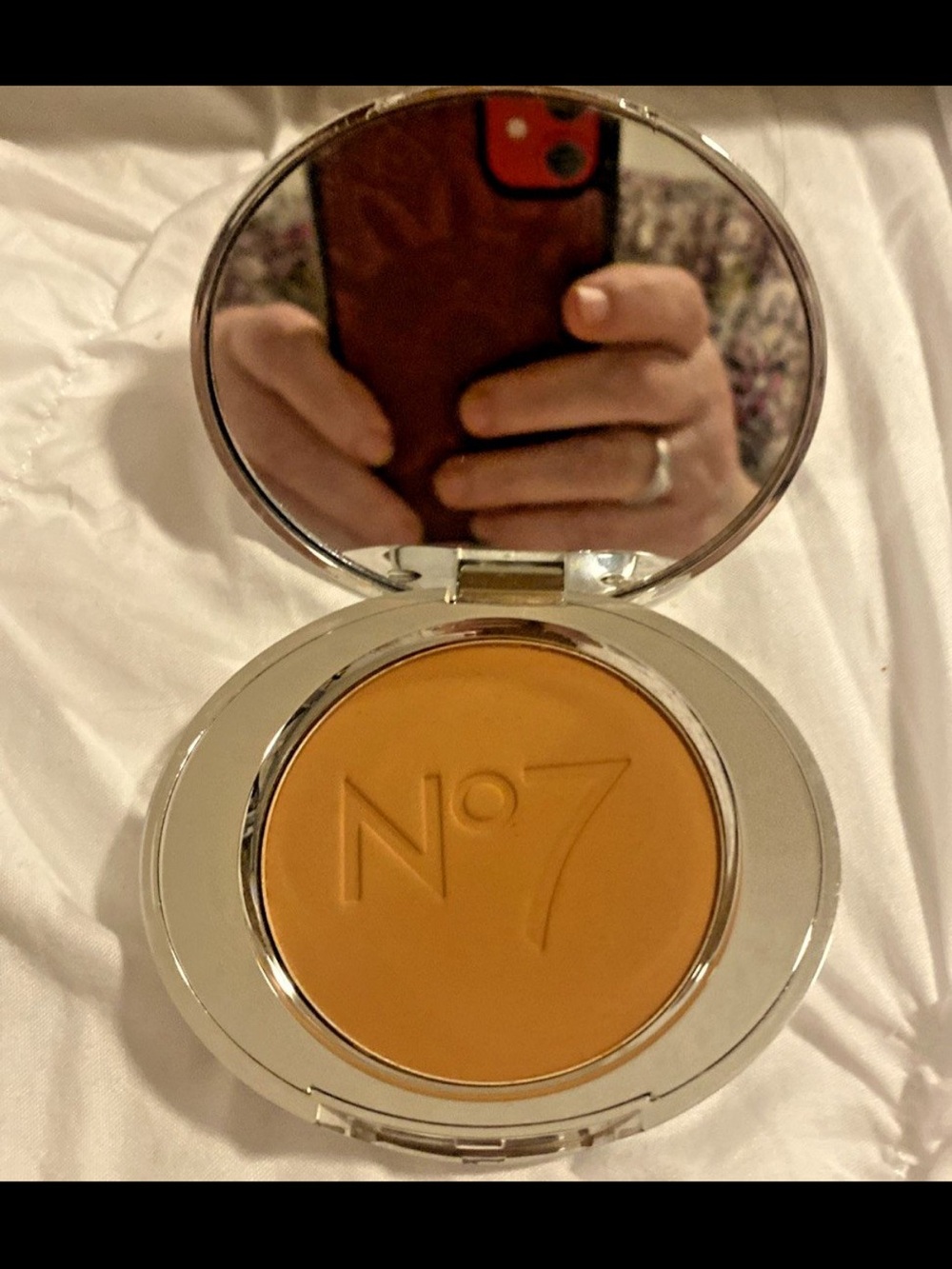 No7 lift & luminate triple action translucent finishing powder New in box